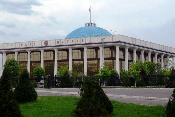 Olij Majlis Özbekistan Parlamentosu
